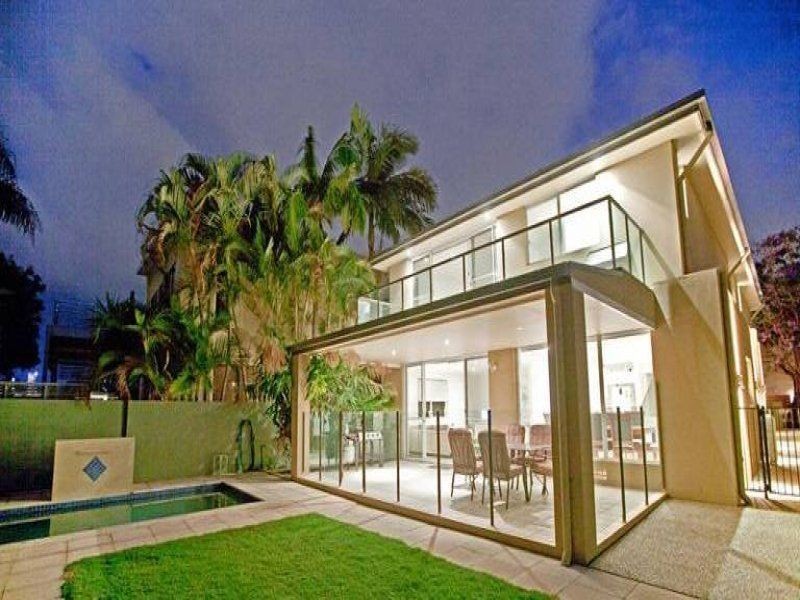 Surfers Paradise QLD 4217