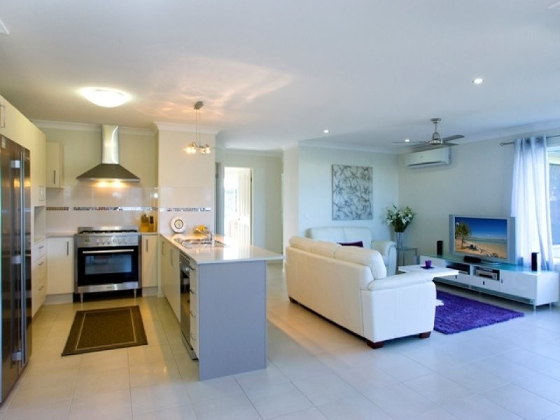 2 MADDENS CRESCENT, Peregian Springs QLD 4573