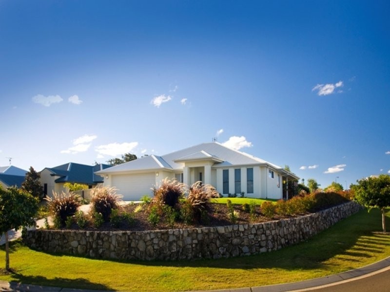 2 MADDENS CRESCENT, Peregian Springs QLD 4573