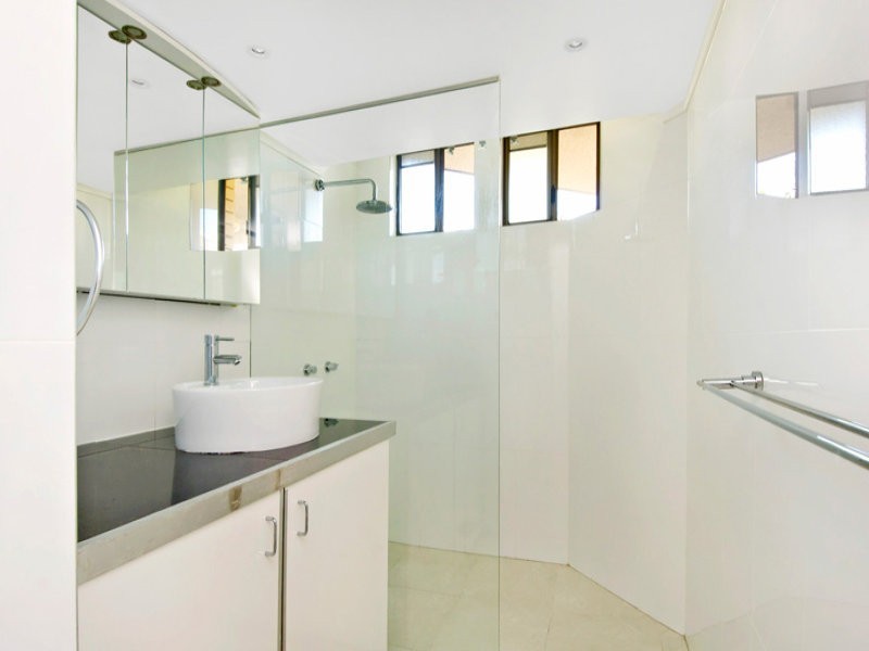 5/35 Lower Gay Terrace, Kings Beach QLD 4551