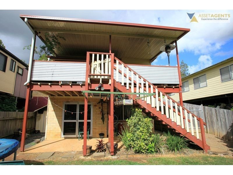 17 York St, Imbil QLD 4570