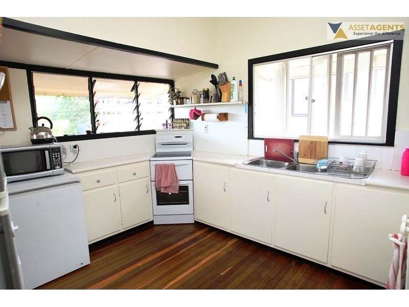 17 York St, Imbil QLD 4570