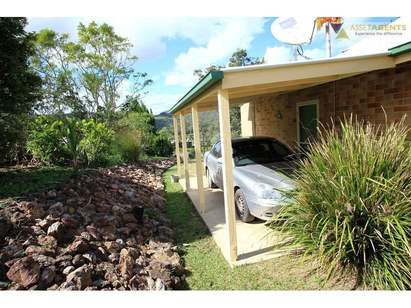 402 Moy Pocket Rd, Moy Pocket QLD 4574