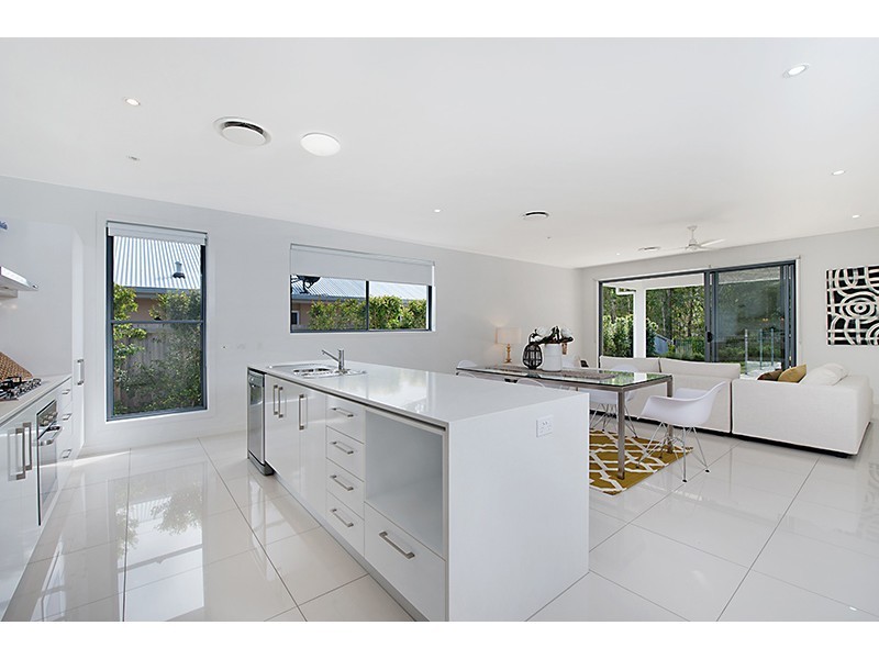 9 Peachtree Crescent, Peregian Springs QLD 4573