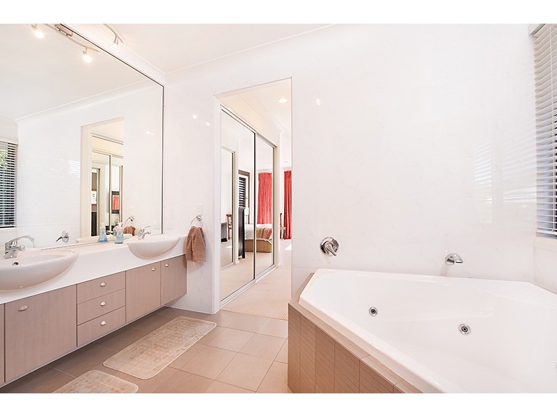 3 Inverness Place, Peregian Springs QLD 4573