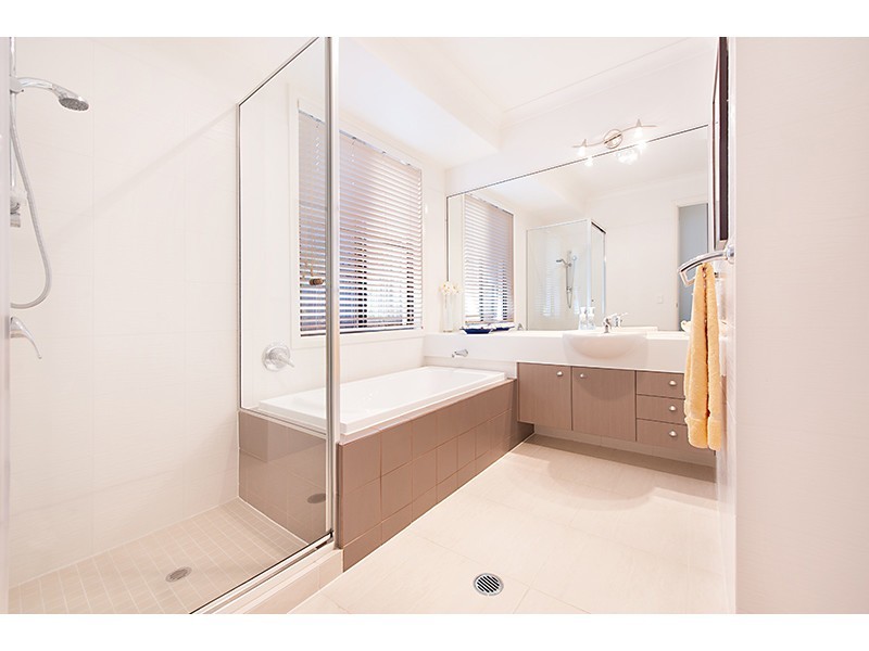 3 Inverness Place, Peregian Springs QLD 4573