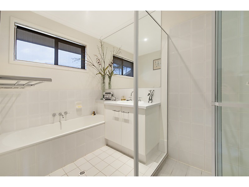 5 Ewinga Ct, Mountain Creek QLD 4557