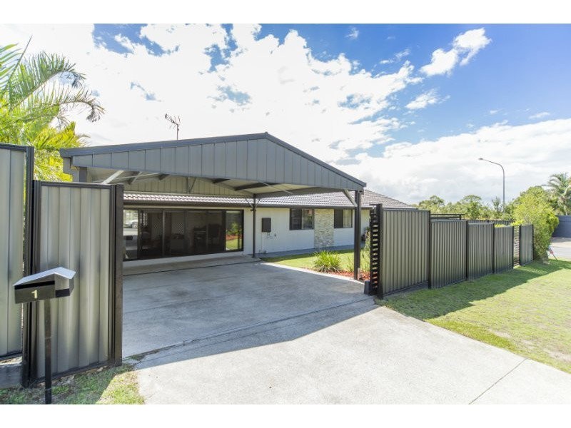 1 Tambo Crt, Helensvale QLD 4212