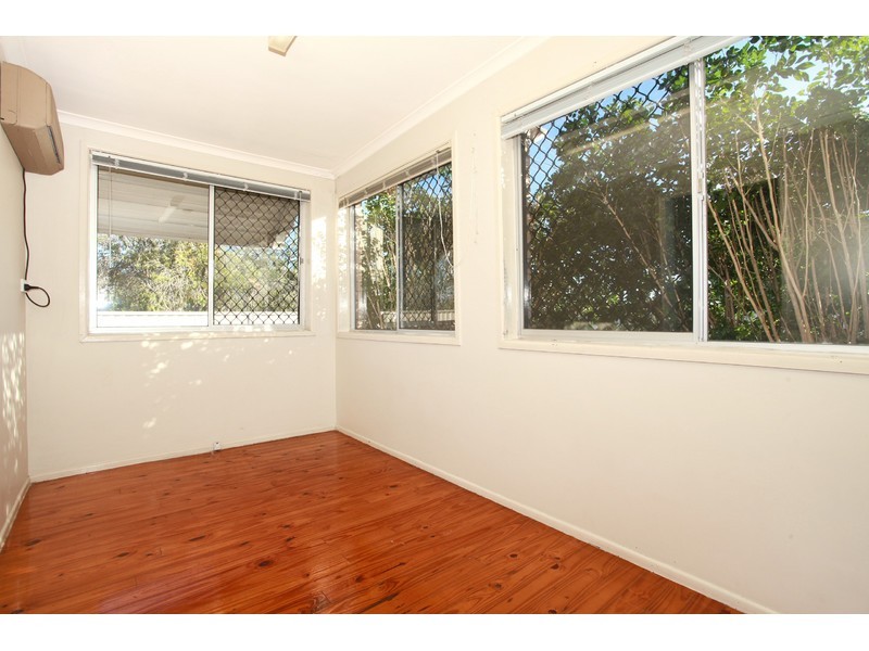 91 Poinsettia Avenue, Hollywell QLD 4216