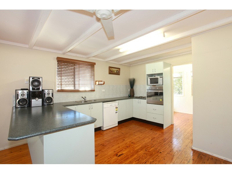 91 Poinsettia Avenue, Hollywell QLD 4216