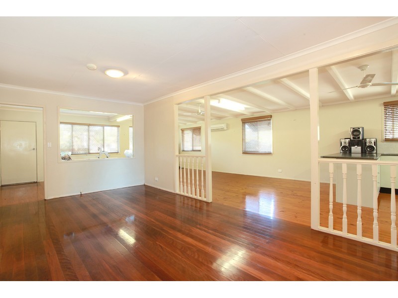 91 Poinsettia Avenue, Hollywell QLD 4216