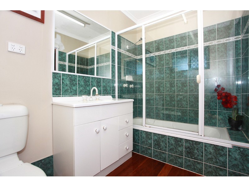 91 Poinsettia Avenue, Hollywell QLD 4216