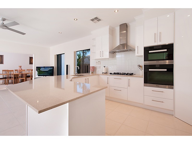 1 Inverness Place, Peregian Springs QLD 4573