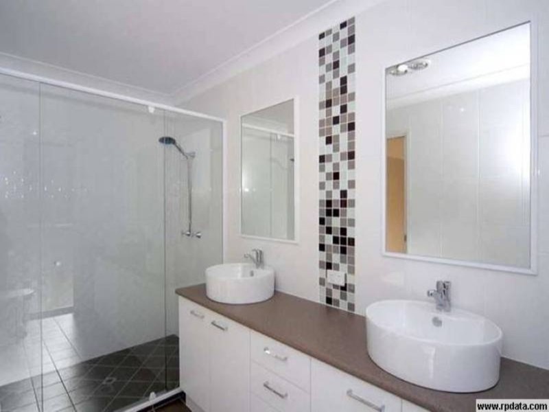 26 St. Helena Street, Little Mountain QLD 4551