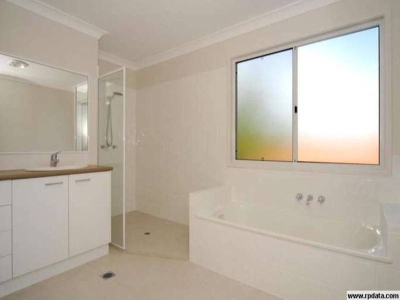 26 St. Helena Street, Little Mountain QLD 4551