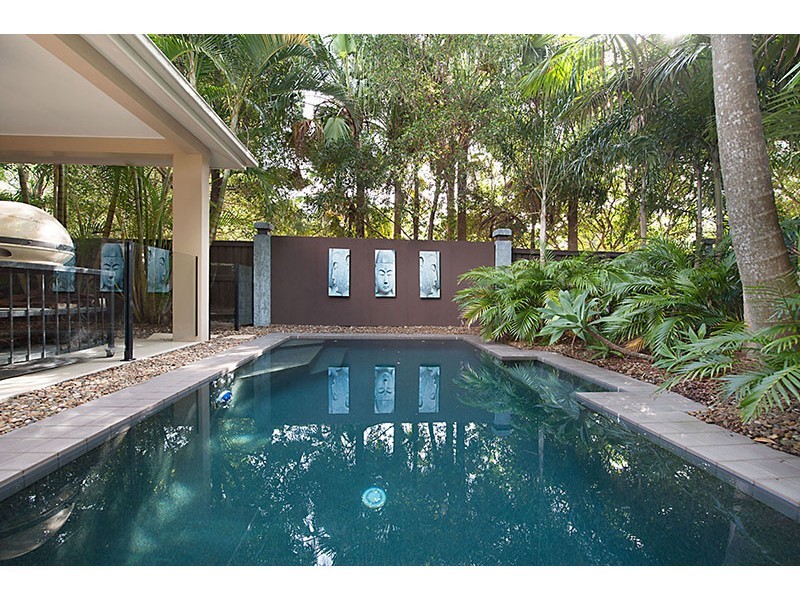 35 Waterside Ct, Noosaville QLD 4566