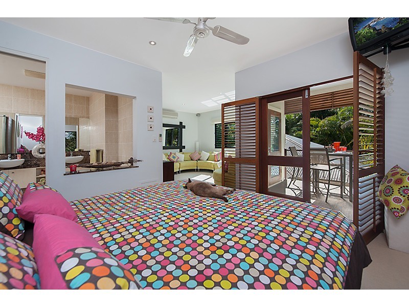 35 Waterside Ct, Noosaville QLD 4566