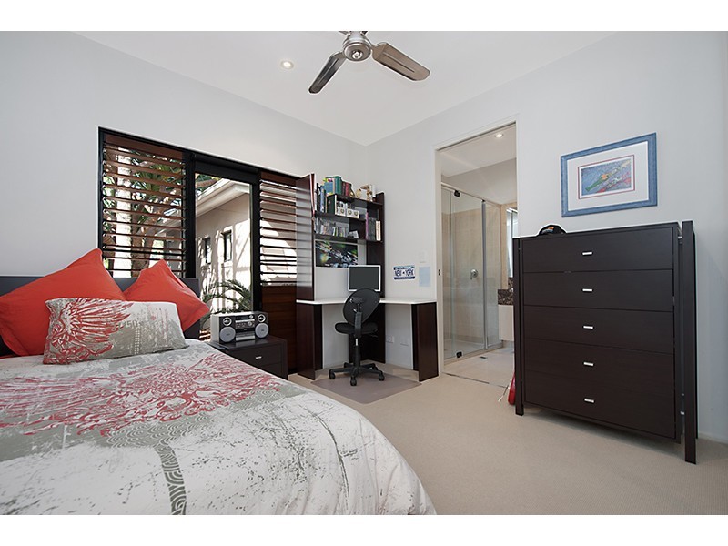 35 Waterside Ct, Noosaville QLD 4566