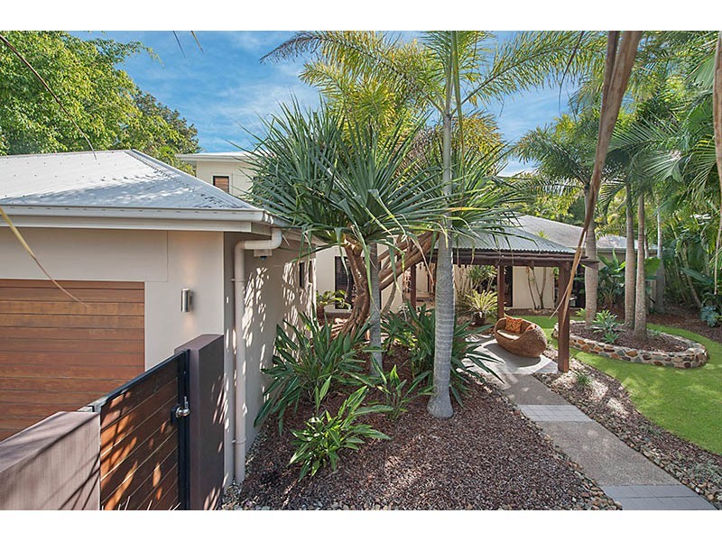 35 Waterside Ct, Noosaville QLD 4566