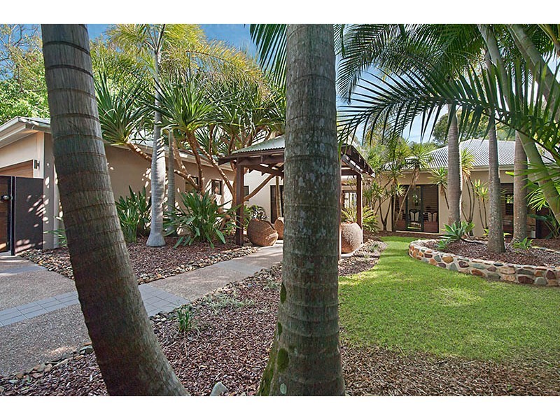 35 Waterside Ct, Noosaville QLD 4566