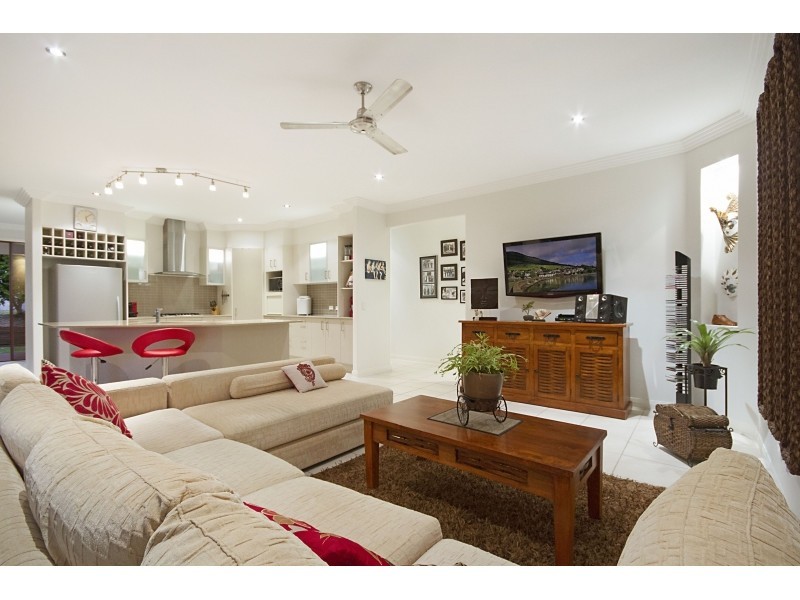 31 PAYNTERS POCKET AVE, Palmwoods QLD 4555