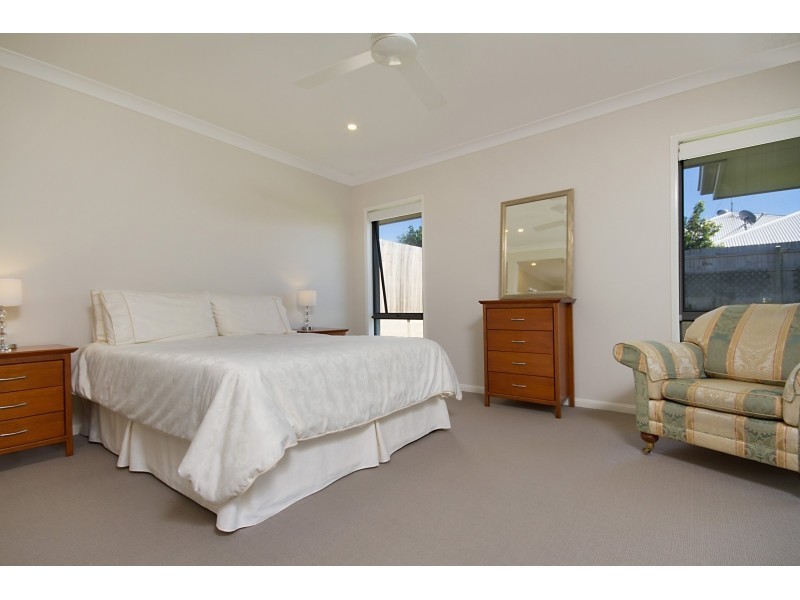 6 Waterville Way, Peregian Springs QLD 4573