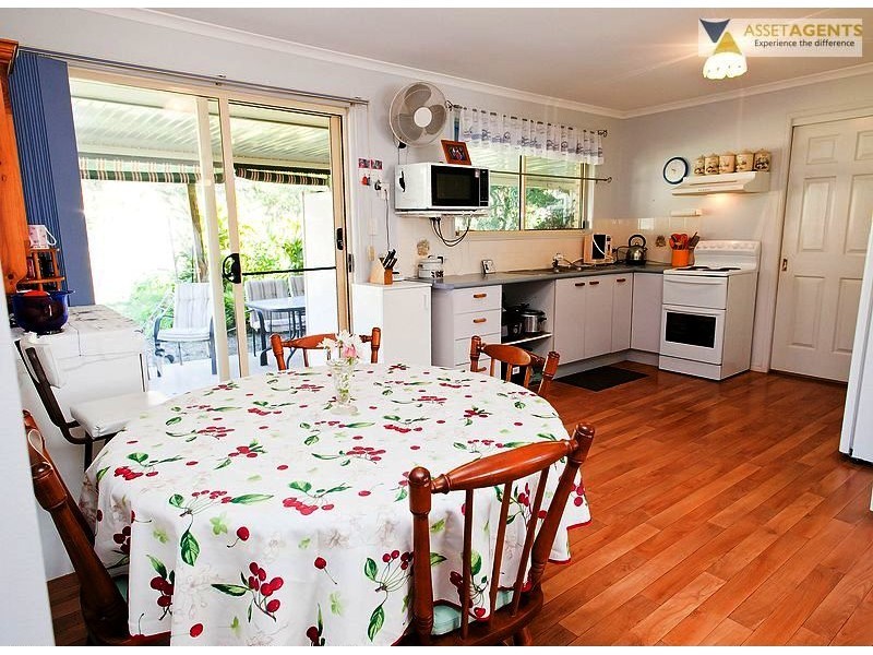 34 Busby St, Amamoor QLD 4570
