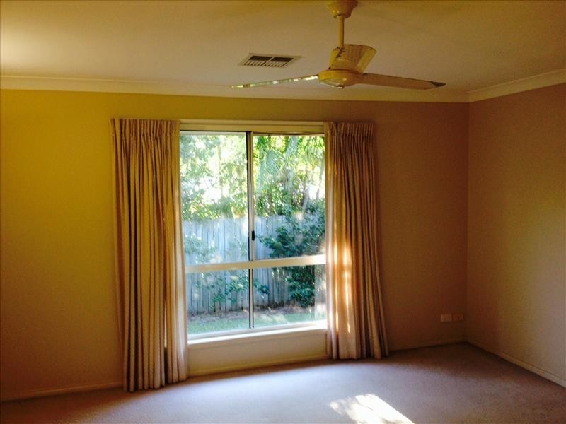 8 Dunstan Court, Noosaville QLD 4566