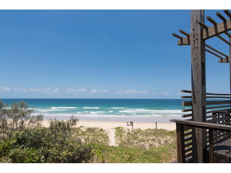 42 Boardwalk Boulevard, Mount Coolum QLD 4573