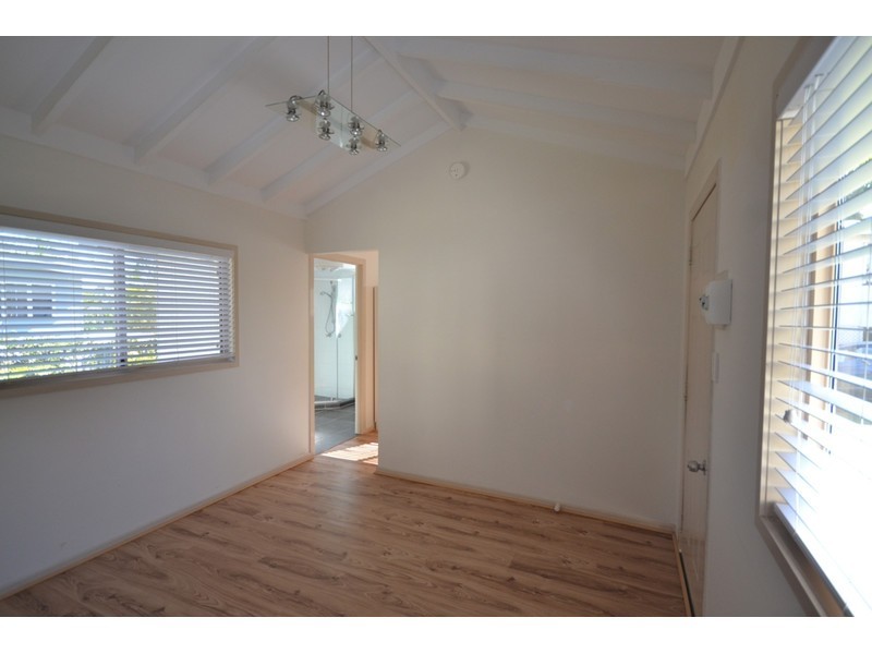 91a Whites Rd, Manly West QLD 4179