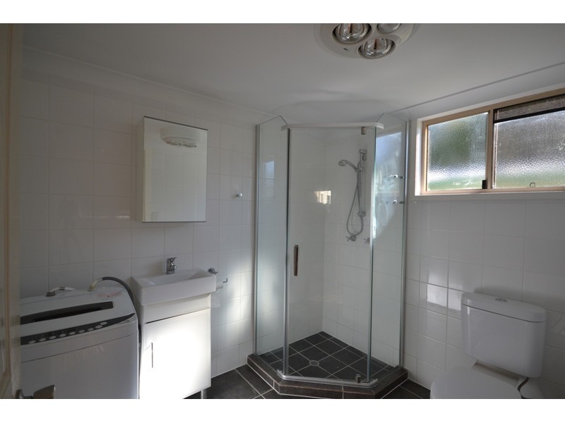 91a Whites Rd, Manly West QLD 4179