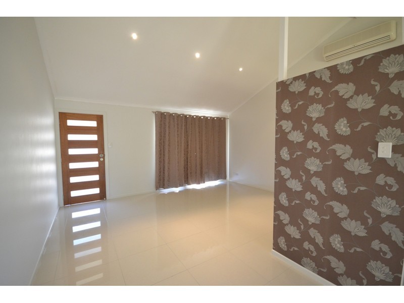 20 Banks Cres, Wynnum West QLD 4178