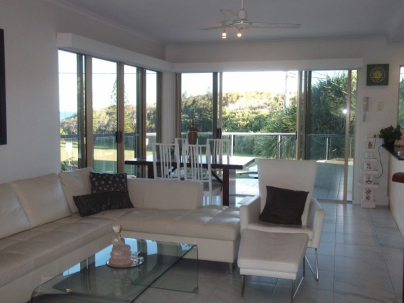 6/15 Andrew St, Point Arkwright QLD 4573