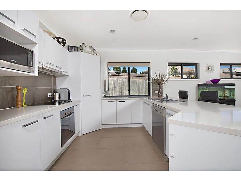 6 Adare Close, Peregian Springs QLD 4573