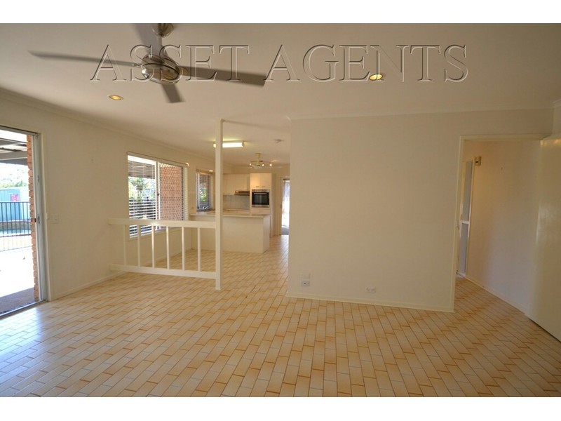 22 Minden Cres, Helensvale QLD 4212