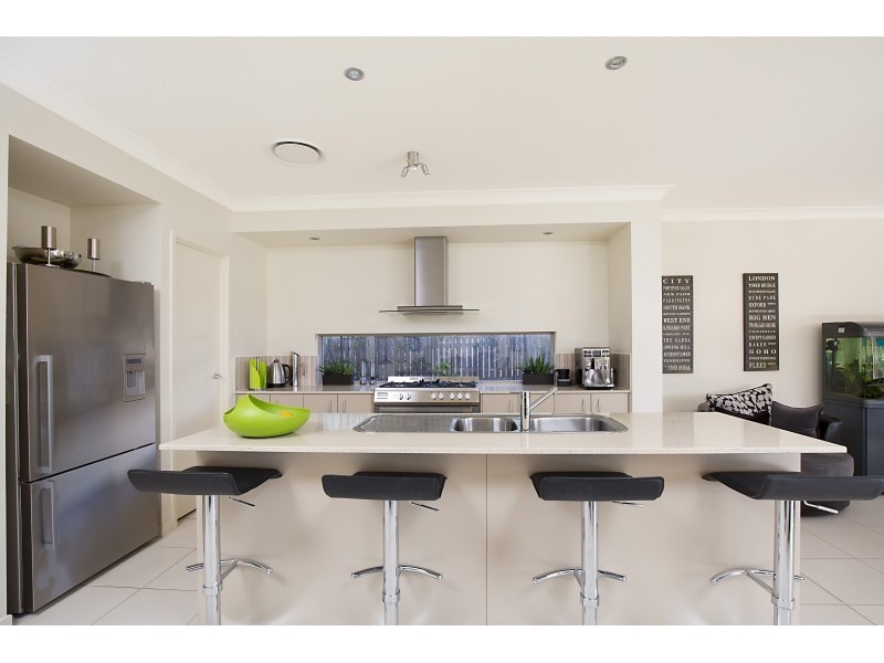 134 The Avenue, Peregian Springs QLD 4573