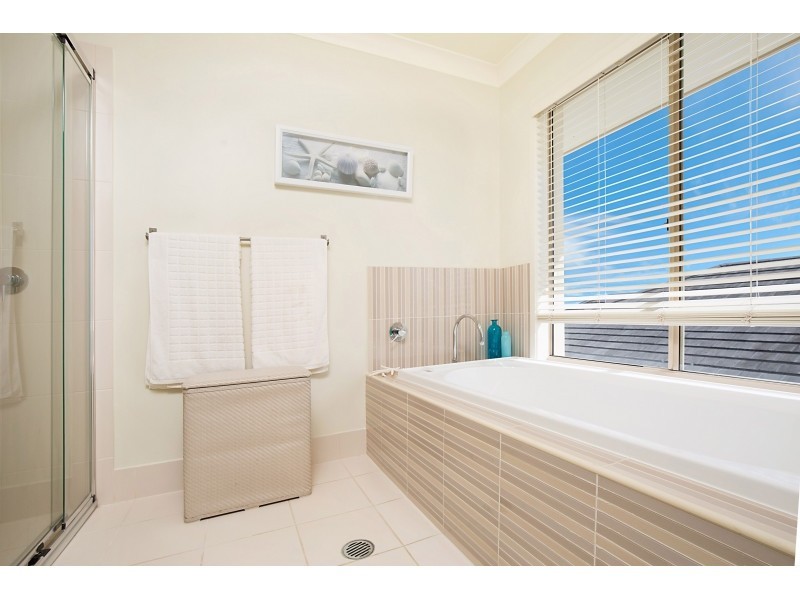 134 The Avenue, Peregian Springs QLD 4573