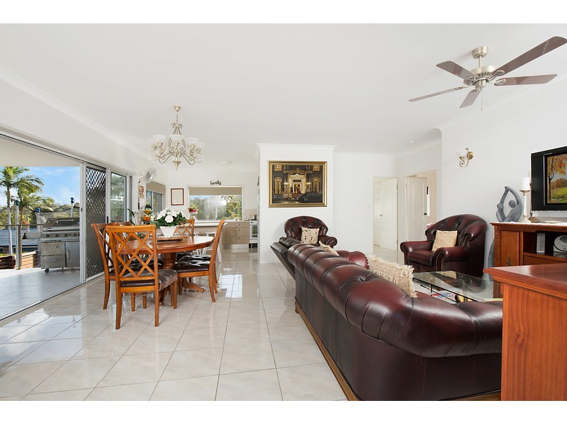 1A Jason Pl, Little Mountain QLD 4551