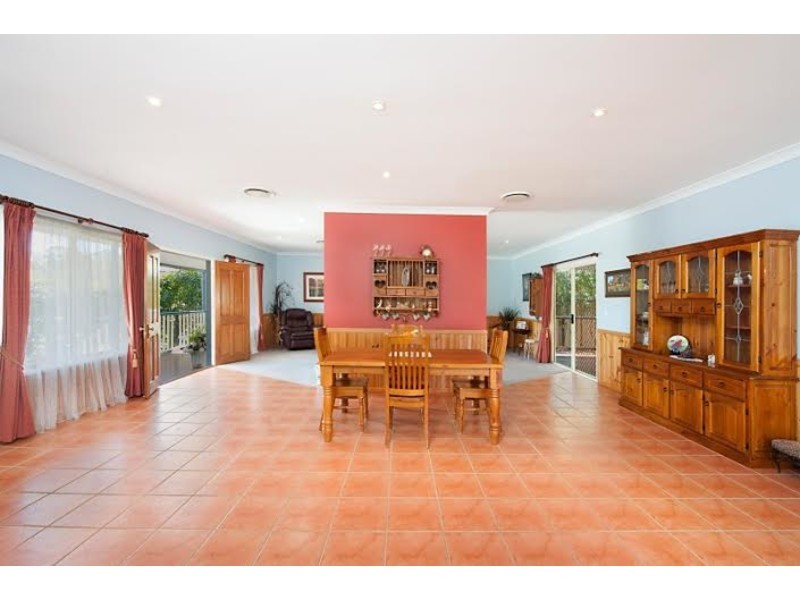 2 Dalkeith Street, Nanango QLD 4615