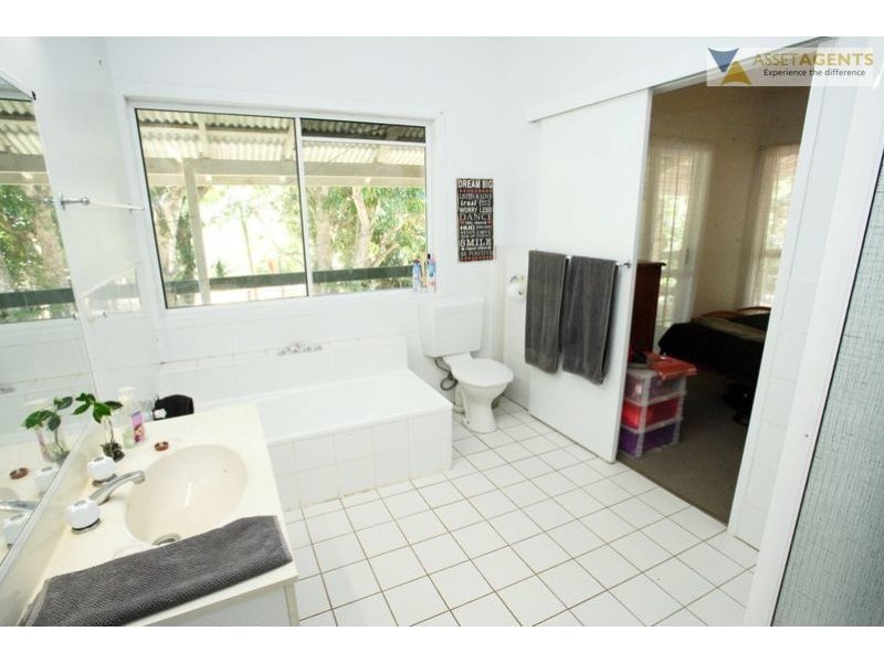 499 Amamoor Creek Rd, Amamoor QLD 4570