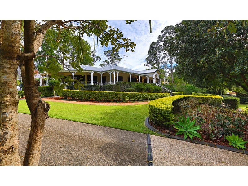 30 Shady Grove, Tanawha QLD 4556