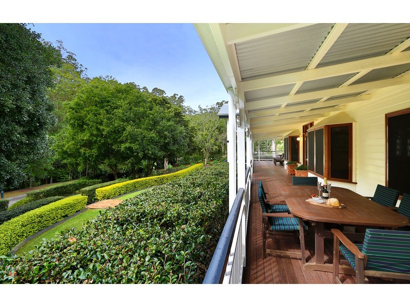 30 Shady Grove, Tanawha QLD 4556