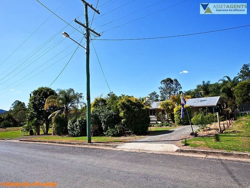 31 Busby St, Amamoor QLD 4570