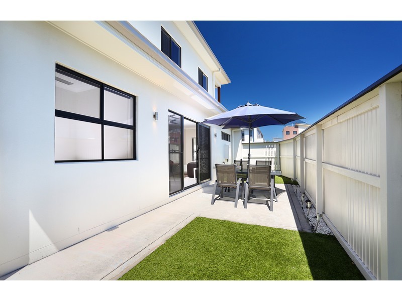 2 Lytton Lane, Maroochydore QLD 4558