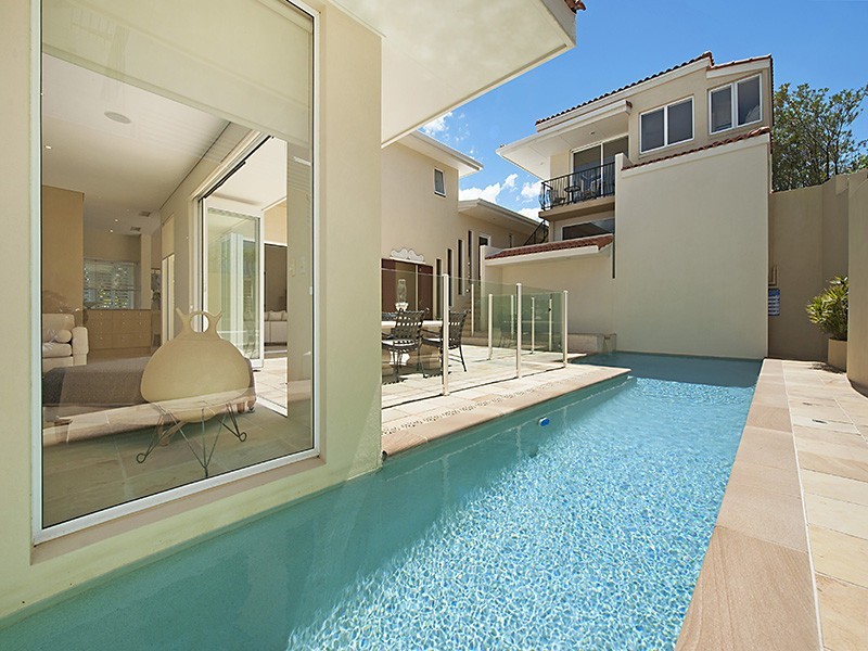 6 Kiamba Ct, Sunshine Beach QLD 4567