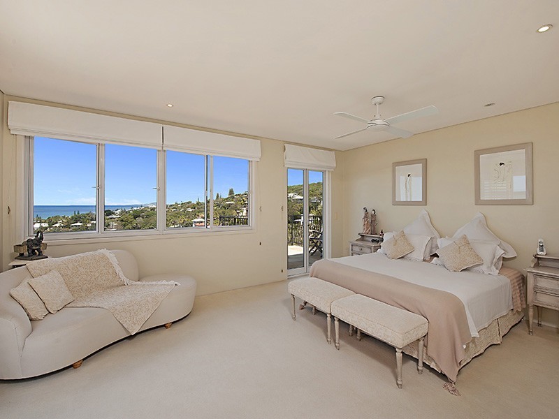 6 Kiamba Ct, Sunshine Beach QLD 4567