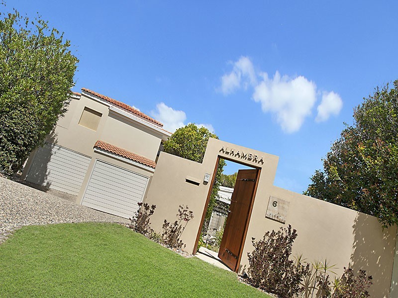 6 Kiamba Ct, Sunshine Beach QLD 4567