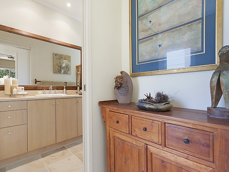 6 Kiamba Ct, Sunshine Beach QLD 4567