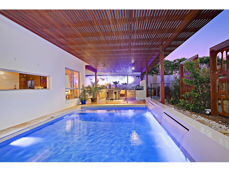 18 Honeyeater Crescent, Peregian Springs QLD 4573