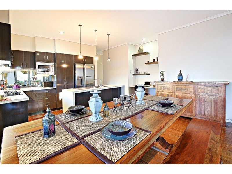 18 Honeyeater Crescent, Peregian Springs QLD 4573